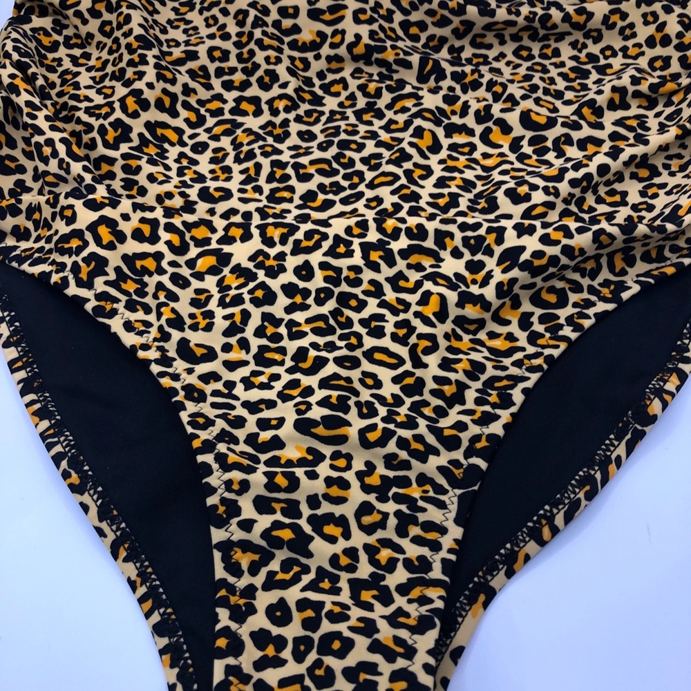 NEW CUPSHE NWT Bikini bottoms, Leopard print, ruched sides. SZ:L - Picture 6 of 7